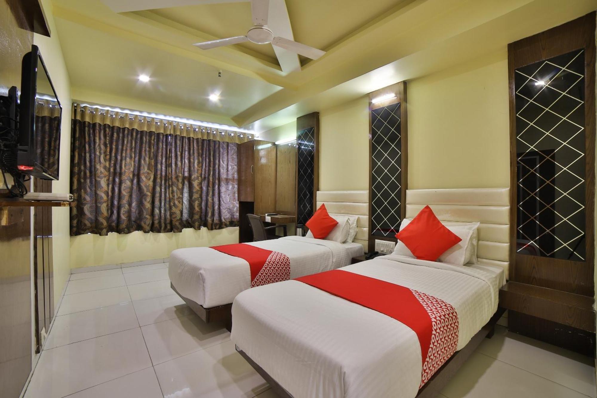 Capital O Kalash Residency Ахмедабад Екстер'єр фото